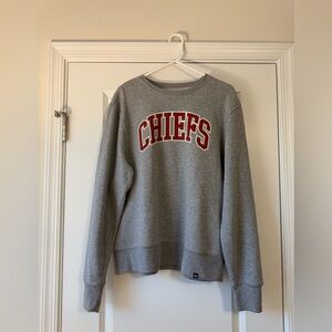 47” • Chiefs Pullover